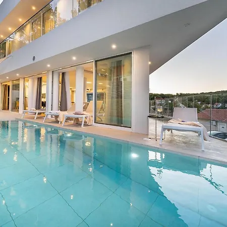 Aestas * ורבוסקה